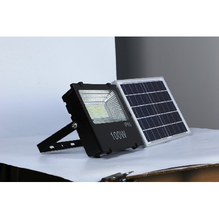 Solar charging flood light