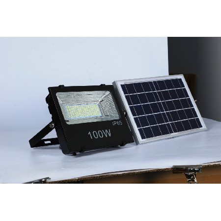 Solar charging flood light